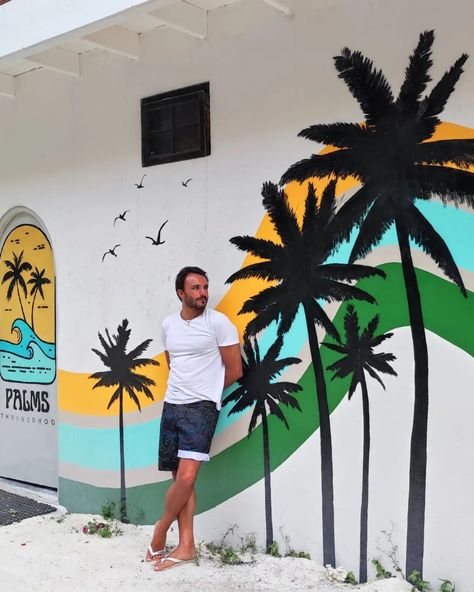 Tropical Graffiti Art, Surf Wall Mural, Beach Murals Outdoor, Beach Graffiti Art, Beachy Murals, Surfing Mural, Beach Mural Painted Wall, Poolside Mural, Beach Mural Painted