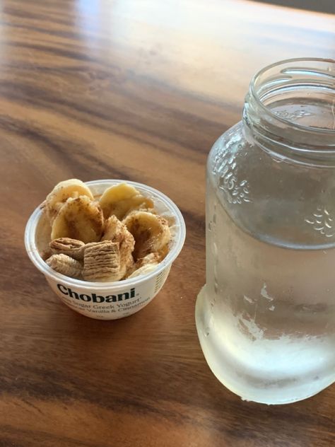 Banana Cereal, Diet Sprite, Food Calories List, Yogurt Banana, Healthy Lunch Snacks, Soft Food, Small Meals, Water Recipes, Food Goals