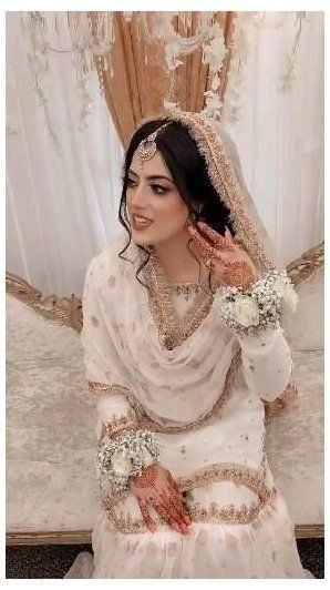 Brides Aesthetic, Nikkah Inspiration, Walima Makeup, Pakistani Dresses Wedding, Nikkah Ideas, Marriage Makeup, Qabool Hai, Bride Shoot, Nikkah Outfit