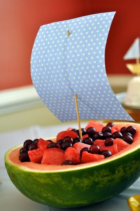 Fruit Bowl Ideas, Party Food Ideas For Kids, Lake Birthday Party, Ideas For Birthday Cake, Sailboat Birthday, Sailing Party, Birthday Party Food Ideas, Food Ideas For Kids, Sailor Birthday