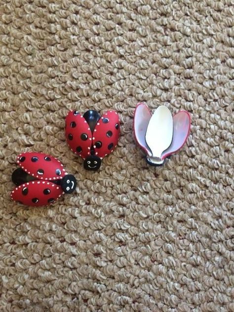 Spoon Craft Ideas, Plastic Spoon Art, Plastic Spoon Crafts, Amazing Craft Ideas, Spoon Craft, Ladybug Crafts, Spoon Crafts, Spoon Art, Garden Art Ideas