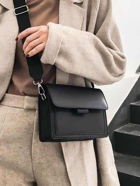 Tas Bahu, Vintage Crossbody Bag, Girls Handbags, Leather Bag Women, Mode Inspo, Shoulder Messenger Bag, Womens Crossbody Bag, Girls Bags, Messenger Bags