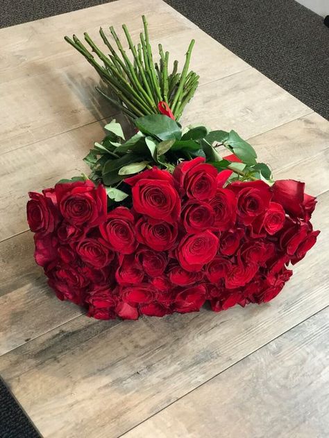 Red Flower Bouquet, Cherry Blooms, Birthday Flowers Bouquet, Flowers Birthday, Web Images, Flower Gardens, Same Day Flower Delivery, Luxury Flowers, Local Florist