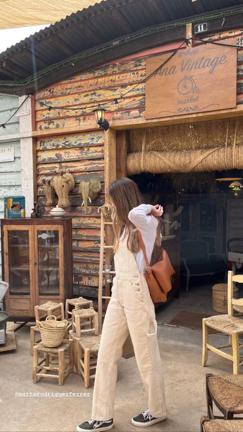 Cream Overalls Outfit, Beige Overalls, Dungaree Outfit, Neutral Outfits, Overalls Outfit, Vision Boards, Current Styles, Neutral Outfit, Casual Chic Outfit