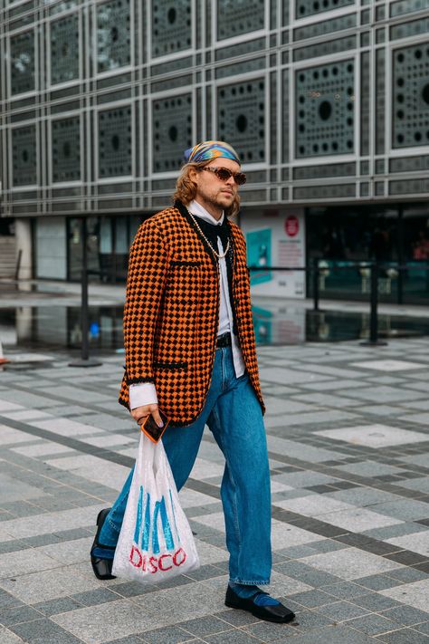 Mens Ballet Flats Are Fall's Chicest Shoe Trend | Vogue Fall Knits, Fashion Week Trends, Genderless Fashion, Paris Fashion Week Street Style, Ballet Fashion, Street Style Trends, The Best Street Style, Best Street Style, Men Street