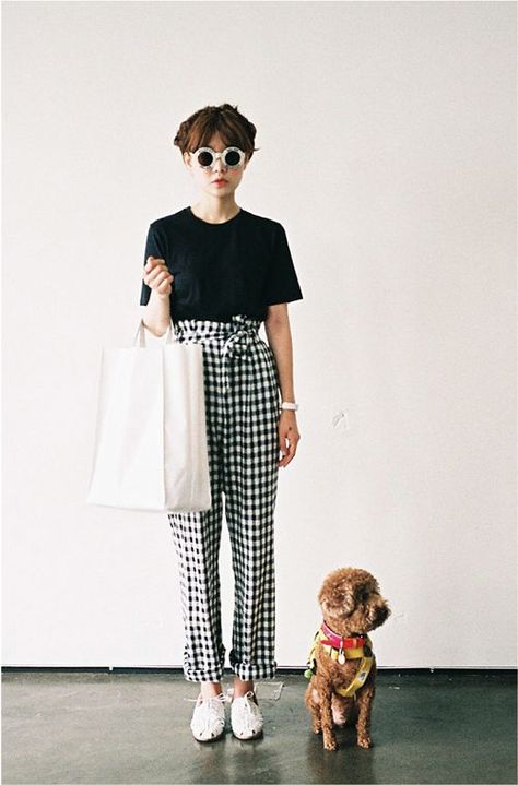 Gamine Summer Outfits, Korean Fashion Black, Minimalist Moda, 일본 패션, Looks Street Style, Inspiration Mode, Looks Style, Mode Inspiration, Outfit Casual