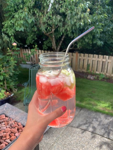 watermelon and cucumber transform water into this refreshing (and pretty) drink! Melon Water, Dream Asthetic, Watermelon Water, Happy 23rd Birthday, Body Makeover, Makeover Tips, Fruit Infused Water, 23rd Birthday, Red Wall