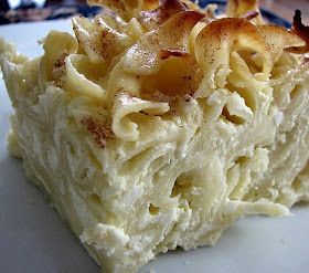 Noodle Pudding Recipes, Noodle Kugel Jewish, Lokshen Kugel, Sweet Noodle Kugel Recipe, Kugel Recipes, Noodle Pudding, Jewish Dishes, Noodle Kugel Recipe, Jewish Kitchen