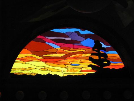 Sunset Stained Glass Window, Stained Glass Bathroom, Glass Art Pictures, Stained Glass Door, Wine Glass Art, Beach Glass Art, Glass Art Projects, Mosaic Ideas, Stained Glass Flowers