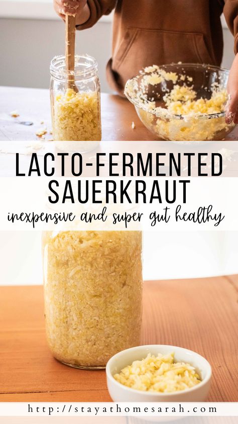 Fermented Sauerkraut Recipes, Easy Sauerkraut Recipe, Bbq Side Dish Recipes, Summer Bbq Side Dishes, Bbq Side Dish, Lacto Fermented, Fermented Sauerkraut, Sauerkraut Recipe, Homemade Sauerkraut