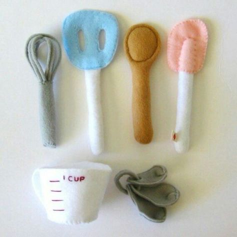 Felt Kitchen, Felt Toys Diy, Felt Food Diy, Felt Food Patterns, Felt Play Food, Pretend Food, Food Collection, Diy Kids Toys, Toy Food