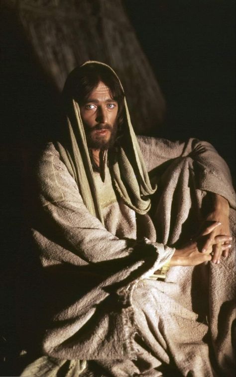 🎬... Jesus of Nazareth (Italian title: Gesù di Nazareth) is a 1977 British-Italian epic film and television drama serial directed by Franco Zeffirelli and co-written by Zeffirelli, Anthony Burgess, and Suso Cecchi d'Amico which dramatizes the birth, life, ministry, crucifixion and resurrection of Jesus. It stars Robert Powell as Jesus, and features an all-star cast of actors, including eight who had won or would go on to win Academy Awards: Anne Bancroft, Ernest Borgnine, Laurence Olivier, Chri Jesus Of Nazareth 1977, Biblical Movies, Jesus I Need You, Biblical Clothing, Dance With My Father, Ernest Borgnine, Jesus Of Nazareth, Laurence Olivier, Anthony Burgess