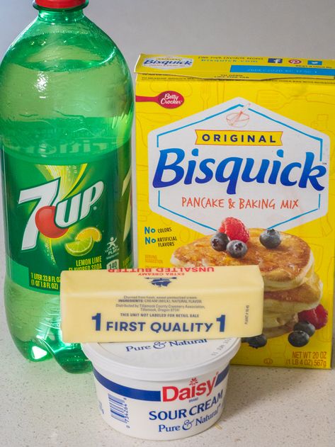 7 Up Bisquick Biscuits, 7 Up Biscuits Recipe, Bisquick Biscuits, Bisquick Pancakes, Bisquick Recipes, Biscuit Bread, 7 Up, Biscuit Bake, 12 Tomatoes