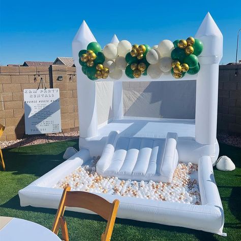 Toddler Bounce House, Ball Pit With Slide, White Bounce House, Bounce House Birthday, House For Kids, Bounce House With Slide, Baby Ball Pit, Wedding Pool Party, Party Blowers