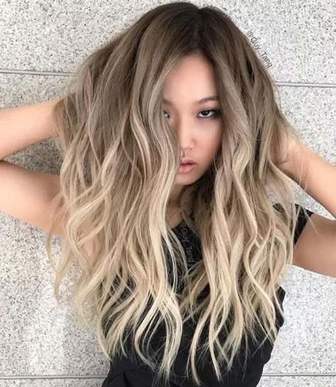 Long Wavy Ash Blonde Hair Asian Ombre Hair, Hair Color 2017, Hair Color Asian, Ash Blonde Hair Colour, Blonde Asian, Ash Blonde Balayage, Bold Hair Color, Ombre Hair Blonde, Ash Blonde Hair