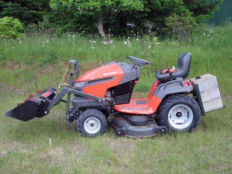 Small Garden Tractor, Name Profile, Garden Tractor Attachments, Atv Implements, Homemade Tractor, Landscaping Equipment, Tractor Idea, Tractor Loader, Lawn Mower Tractor