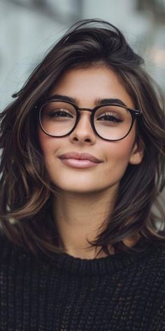 Hairstyles For Glasses, Glasses Frames Trendy, Classy Glasses, Glasses Inspiration, Glasses Trends, Womens Glasses Frames, Hairstyles With Glasses, Glasses Fashion Women, Stylish Hairstyles