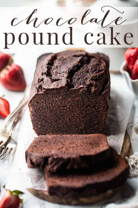 Easy Chocolate Pound Cake, Spice Pound Cake, Chocolate Pound Cake Recipe, Cake Recipe Moist, Brown Sugar Pound Cake, Crispy Chocolate Chip Cookies, Chocolate Loaf Cake, Chocolate Pound Cake, Fudge Sauce