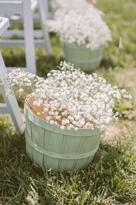 babys breath wedding ideas - photo by Hot Metal Studio http://ruffledblog.com/best-of-2014-ceremonies Deer Wedding, Babies Breath, Mint Wedding, Deco Floral, Baby's Breath, Wedding Planners, Trendy Wedding, Green Wedding, Outdoor Ceremony