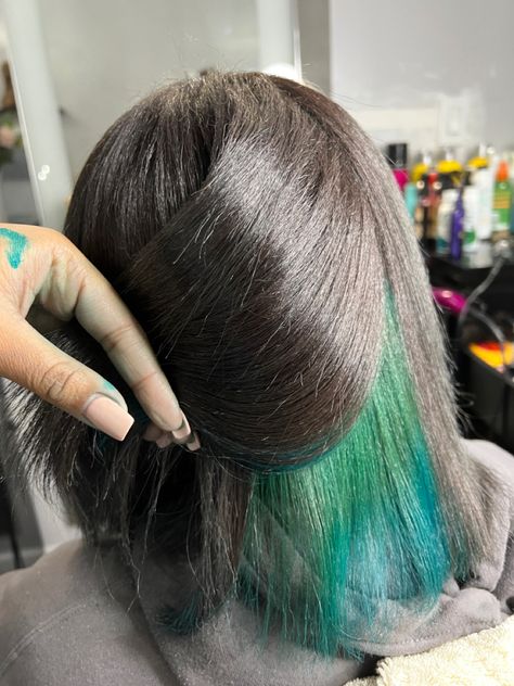 Peek a boo color on black girl hair.💚💙 Peek A Boo Hair Black, Peek A Boo Color, Peek A Boo Hair, Cute Hair Colors, Hair Stuff, Color Inspo, Hair Black, Hair Inspo Color, Girl Hair