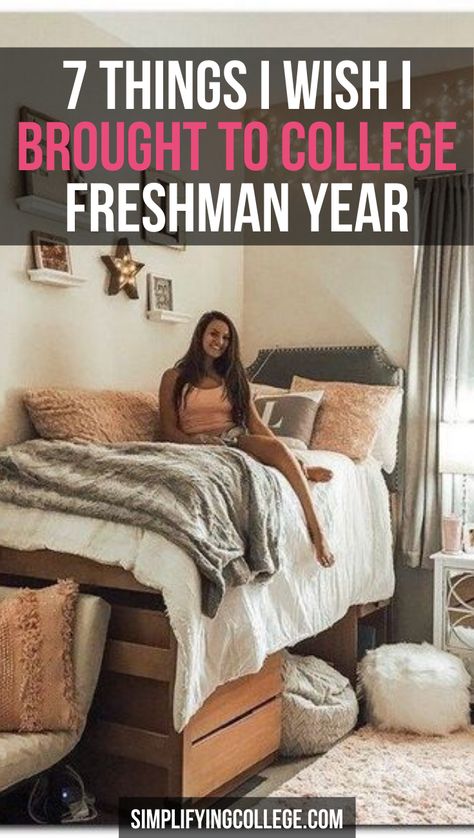 These are the things I wish I had brought to college with me freshman year! #college #dorm Dorm Room List, Dorm Room Essentials List, College Dorm Checklist, College Dorm Organization, Dorm Room Checklist, Dorm Checklist, College Dorm Room Inspiration, Freshman Dorm, College Dorm Room Essentials