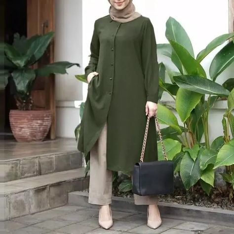 Top Designs For Women, Islamic Clothes, Stylish Short Dresses, Hijab Outfits, Modest Dresses Casual, Muslim Fashion Outfits, Muslimah Fashion Outfits, Islamic Clothing, Stylish Dress Book