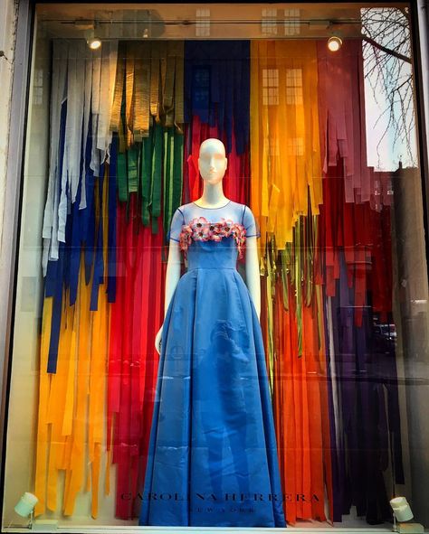 CAROLINA HERRERA, New York, “Paper Trail”, photo by Window Shop NYC, pinned by Ton van der Veer Dress Window Display, Anthropology Window Display, Colourful Window Display, Best Window Display Visual Merchandising, Free People Window Display, Fashion Store Design, Fashion Art Installation Window Displays, Unique Mannequin, Fashion Window Display