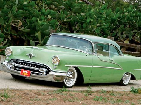 55 Oldsmobile Custom 1955 Oldsmobile, Saturn Car, Custom Magazine, Nice Holiday, Classic Cars Trucks Hot Rods, Custom Muscle Cars, Green Photo, Kustom Kulture, Magazine Online