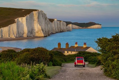 🚗 to 7 Sisters Cliffs Seven Sisters Cliffs, 7 Sisters, Visit England, Beachy Head, Most Beautiful Places To Visit, Seven Sisters, Places To Live, Visiting England, Uk Photos