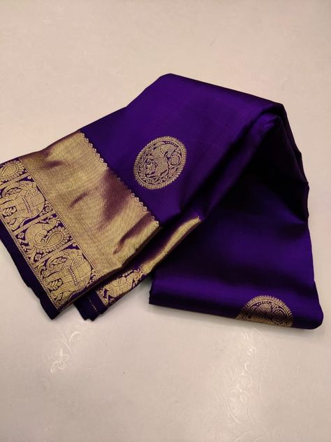 Violet Silk Saree, Saree Tips, Kancheepuram Silk Saree, Bride Fashion Illustration, Green Blouse Designs, Latest Silk Sarees, Saree Ideas, Kanjivaram Sarees Silk, Bridal Sarees South Indian