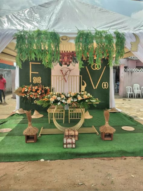 Ghana Wedding Decorations, Ghana Traditional Wedding Decoration, Canopy Wedding Decor, Traditional Wedding Backdrop, African Traditional Wedding Decoration, African Wedding Styles, Traditional Wedding Decorations, Ghana Traditional Wedding, Wedding Car Deco