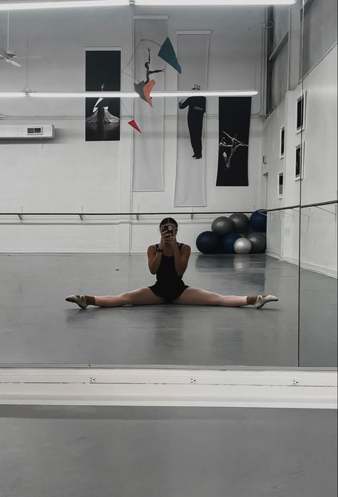 Ballet dancer | ballet | dance aesthetic | ballet aesthetic | pointe dancer | ballet dancer | professional dancer | professional dancer aesthetic | dance inspo | aesthetic dancer | pointe aesthetic Ballet Dance Aesthetic, Professional Dancer Aesthetic, Dance Aesthetic Ballet, Pointe Aesthetic, Pointe Dancer, Dancer Aesthetic, Aesthetic Ballet, Dancer Ballet, Ballet Aesthetic