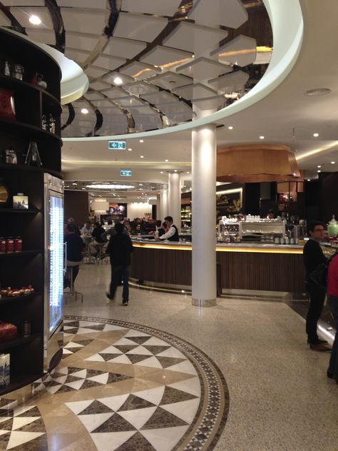 Brunetti Lygon Street Melbourne Cafe Interior, Melbourne Coffee Shop, Tram Melbourne, Melbourne Restaurants, Lygon Street Melbourne, Melbourne Tram, Cafe Society, Historic Homes, Old And New