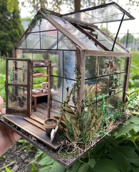 Popsicle Stick Greenhouse, Doll House Greenhouse, Greenhouse Diorama, Greenhouse Miniature, Green House Model, Mini Greenhouse Indoor, Dollhouse Greenhouse, Abandoned Greenhouse, Diy Mini Greenhouse