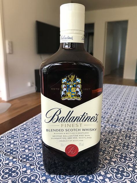 Ballantine whisky Ballentine Whisky Story, Ballentine Whisky Snap, Ballentine Whisky, Expensive Whiskey Brands, Whiskey Aesthetic, Ballantines Whisky, Expensive Whiskey, Skyy Vodka, Whiskey Brands