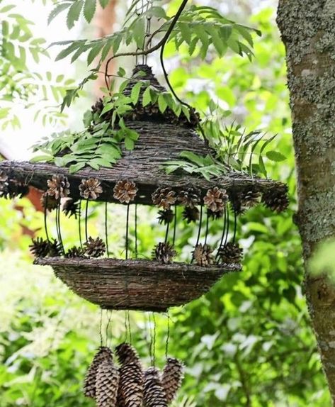 Bird House Feeder, Front Porch Ideas Curb Appeal, Diy Bird Feeder, Deco Nature, Front Porch Ideas, Garden Yard Ideas, Mobile Homes, Garden Art Sculptures, Garden Structures