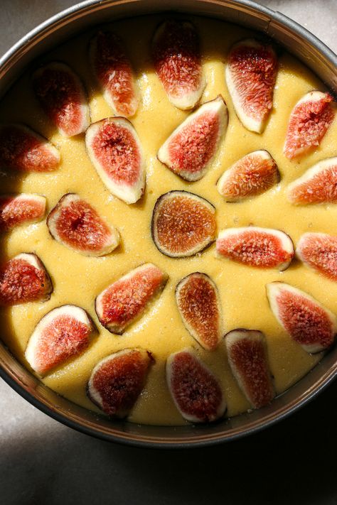 Fig Almond Cake with Honey – Fig & Olive Platter Fig Almond Cake, Fig Dinner Recipes, Fig Pastry, Fig Dessert Recipes, Fresh Fig Recipes, Seafood Tagliatelle, Olive Platter, Fig Dessert, Fig Season