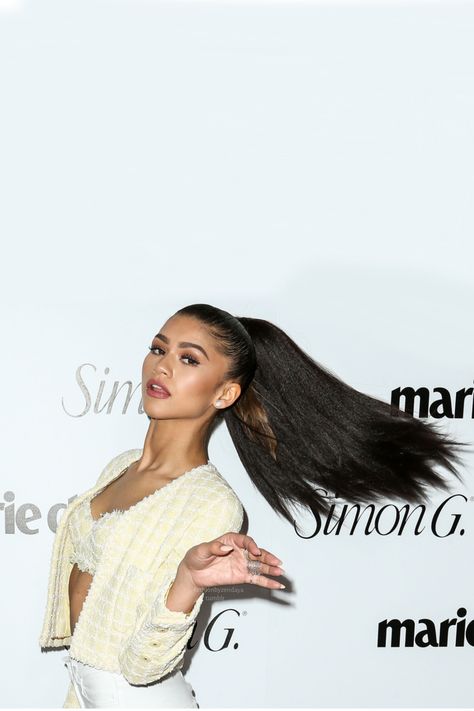 Zendaya Maree Stoermer Coleman, Zendaya Outfits, Zendaya Style, Celebrities Before And After, Zendaya Coleman, Hair Flip, The Perfect Guy, Fav Celebs, Looks Style