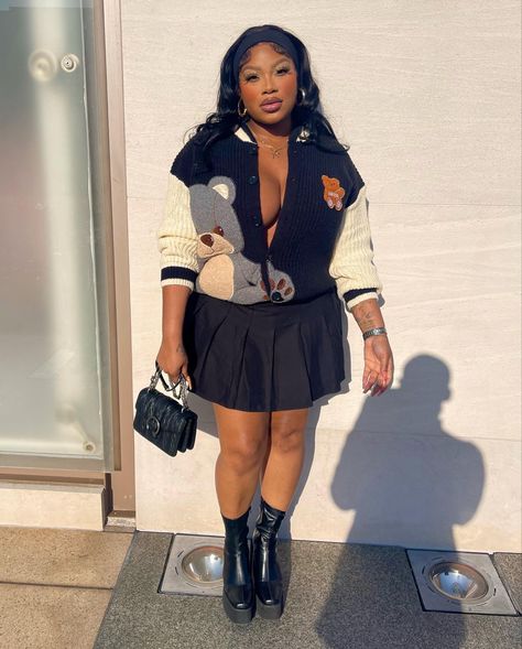 Varsity Dress Outfit, Cardigan And Skirt Outfit Black Women, Varsity Cardigan Outfit, Gossip Girl Uniform, Preppy Outfits Black Women, Varsity Dress, Tennis Skirt Outfit, Girls Uniforms, Preppy Outfit