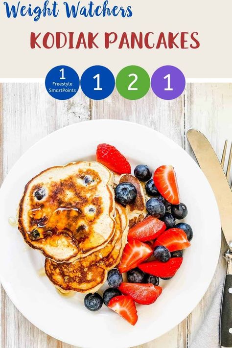 These fluffy and light Weight Watchers pancakes are just 1 SmartPoint per pancake (2 Smartpoints if you follow the Green plan). Serve with a drizzle of low point syrup for a filling tasty low point Weight Watchers breakfast. #weightwatchers #weightwatchersrecipeswithpoints #smartpoints #weightwatchersgreenplan #weightwatchersblueplan #weightwatcherspurpleplan #wwrecipes #lowpointrecipes #myww #mywwrecipes #freestyle #weightwatchersrecipes #ww Ww Pancakes, Kodiak Recipes, Weight Watchers Pancakes, Kodiak Pancakes, Weight Watchers Recipe, Ww Breakfast, Weight Watchers Plan, Ww Meals, Pancake Calories