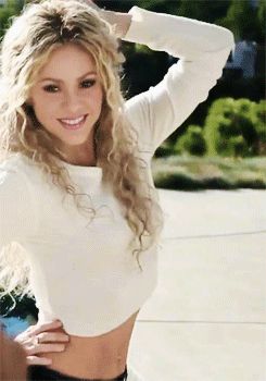 Shakira Curly Hair, Shakira Hair, Curls For Long Hair, Curly Girl, Shakira, Curly Hair Styles Naturally, Naturally Curly, Pretty Hairstyles, Rihanna