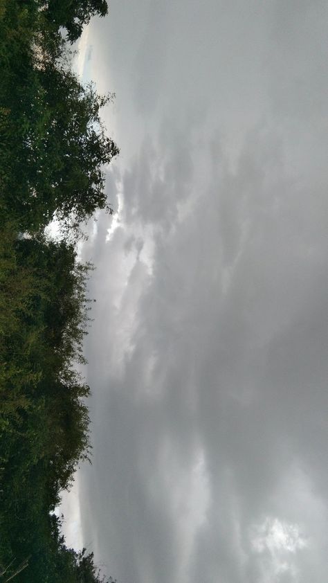 Rain Video, Rainy Mood, Blue Sky Wallpaper, Rainy Day Aesthetic, Sky Photography Nature, Sky Wallpaper, Mind Up, Sky Photos, Rainy Weather