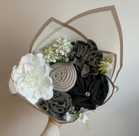 Hijab Bouquet, Flower Hijab, Hamper Ideas, Black Hijab, Camera Tattoo, Handmade Gifts Diy, Bouquet Gift, Flowers Bouquet Gift, Bouquet Ideas