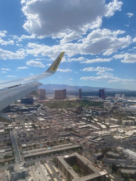 Flying over the strip #vegas #airplane #travelphotography #clouds #lasvegas #mgmgrand #arbonne #dreamboard #networkmarketing #arbonne Welcome To Vegas, Arbonne, Dream Board, Network Marketing, Airplane View, Las Vegas, Travel Photography