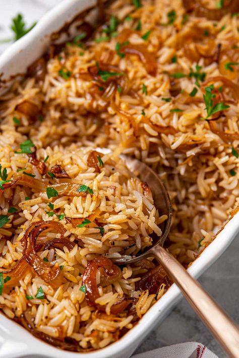 This French onion rice is almost too good to be true! The savory flavor captures the essence of your favorite soup in a hearty side dish. Easy Healthy Dinner Rice, White Rice Add Ins, 2024 Food Ideas, Amazing Rice Recipes, Rice To Serve With Fish, Rice And Onion Recipe, Rice Dish Recipes, Rice Lunch Recipes, Side Rice Recipes