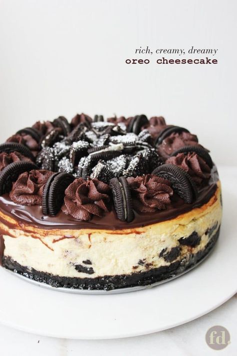 This is a blissfully delicious Oreo cheesecake that sweet dreams are made of! It starts off with a toasted Oreo cookie base, topped with a decadently rich and creamy cream cheese layer filled with chopped creme-filled chocolate Oreo cookies, topped with a luxurious chocolate ganache glaze and even more... oh yes, you got it.... Fun Cheesecake, Fun Cheesecake Recipes, Oreo Cake, Oreo Cheesecake, Fun Baking Recipes, Decadent Chocolate, Cheesecake Recipes, Sweet Recipes, Love Food