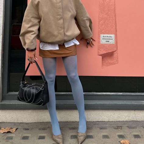 ⚠️ trending ‼️ COLORED TIGHTS ☢️ a fun way to keep your skirts wearable in the cold winter weather ⭐️❄️ what do we think about the statement tights? Solid Color Tights Outfits, Outfits With Colored Tights, Winter Fashion 2025, Colourful Tights Outfit, Coloured Tights Outfit, Blue Tights Outfit, Light Blue Tights, Color Tights Outfit, Trendy Tights