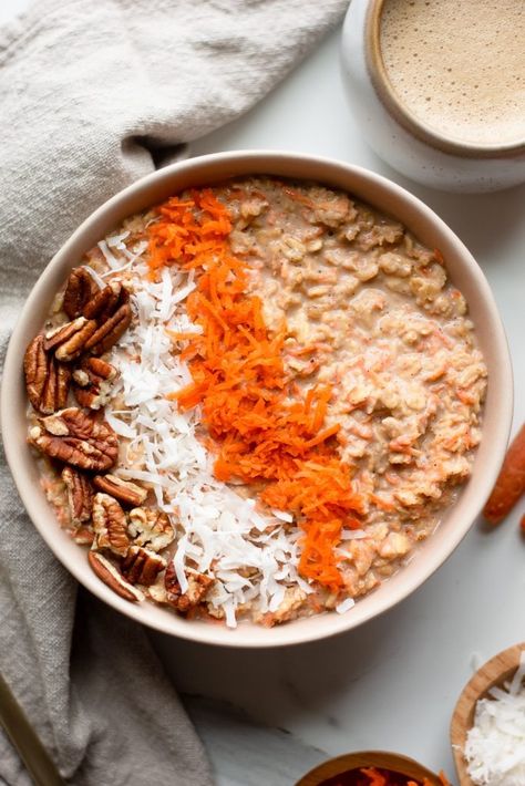 Carrot Cake Oatmeal - Our Balanced Bowl Carrot Cake Recipes, Cake Pizza, Carrot Cake Oatmeal, Pizza Sandwich, Healthy Food Menu, Best Carrot Cake, Oatmeal Bowls, Breakfast Bread, Lost 100 Pounds