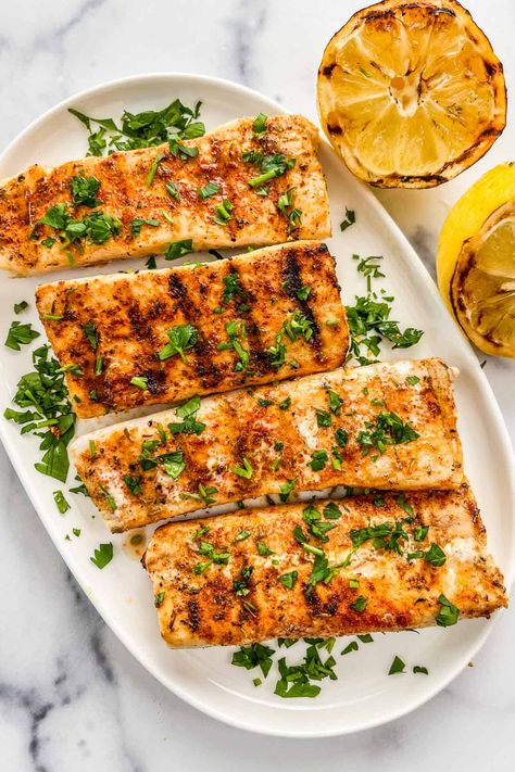 Here's how to make a well-seasoned grilled mahi mahi recipe. Grilled Blackened Mahi Mahi, Grilled Mahi Mahi Recipes, Mahi Mahi Recipe, Traeger Cooking, Grilled Mahi Mahi, Mahi Mahi Recipes, Mahi Fish, Mahi Mahi, Charcoal Grill