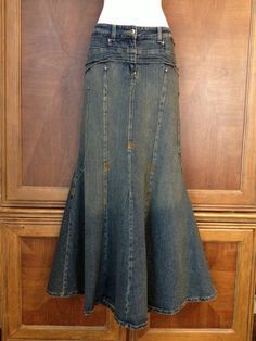 Long Jean Skirts on Pinterest | Long Denim Skirts, Pentecostal ... Denim Skirt Long, 일본 패션, Skirt Long, Jeans Rock, Mode Inspo, Mode Inspiration, Jean Skirt, Dream Clothes, Jeans Denim